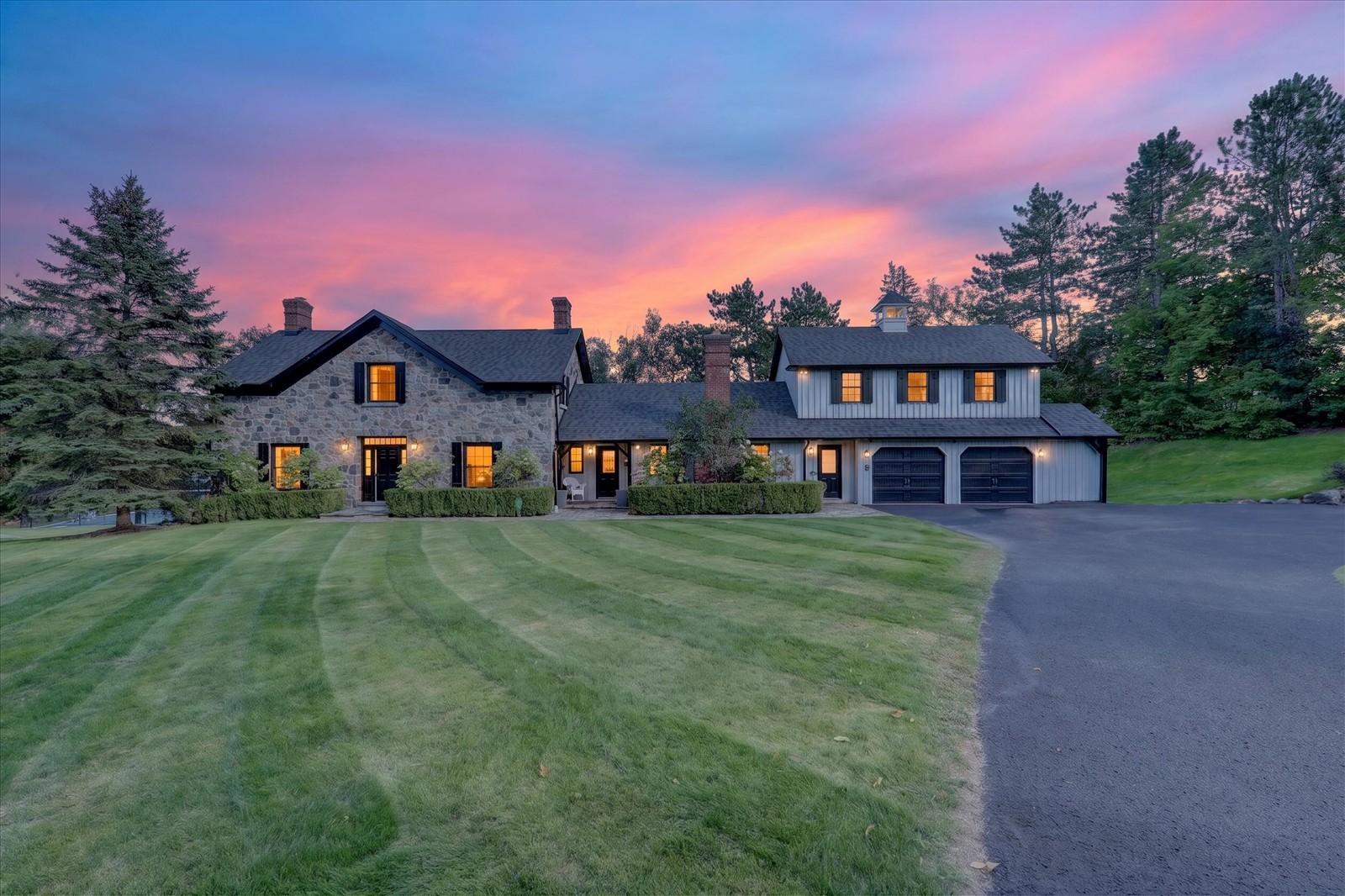1 Island Lake Dr, Whitchurch-Stouffville, ON