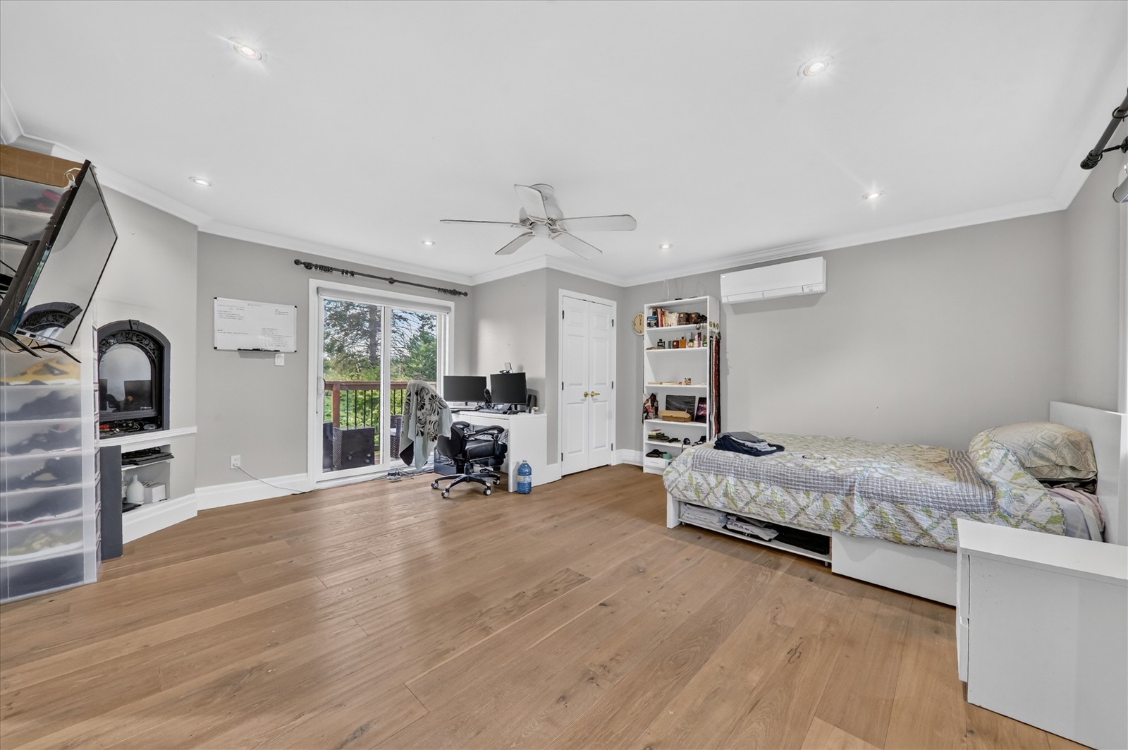 1 Island Lake Dr, Whitchurch-Stouffville, ON