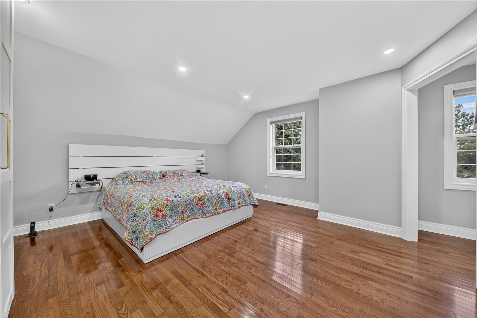 1 Island Lake Dr, Whitchurch-Stouffville, ON