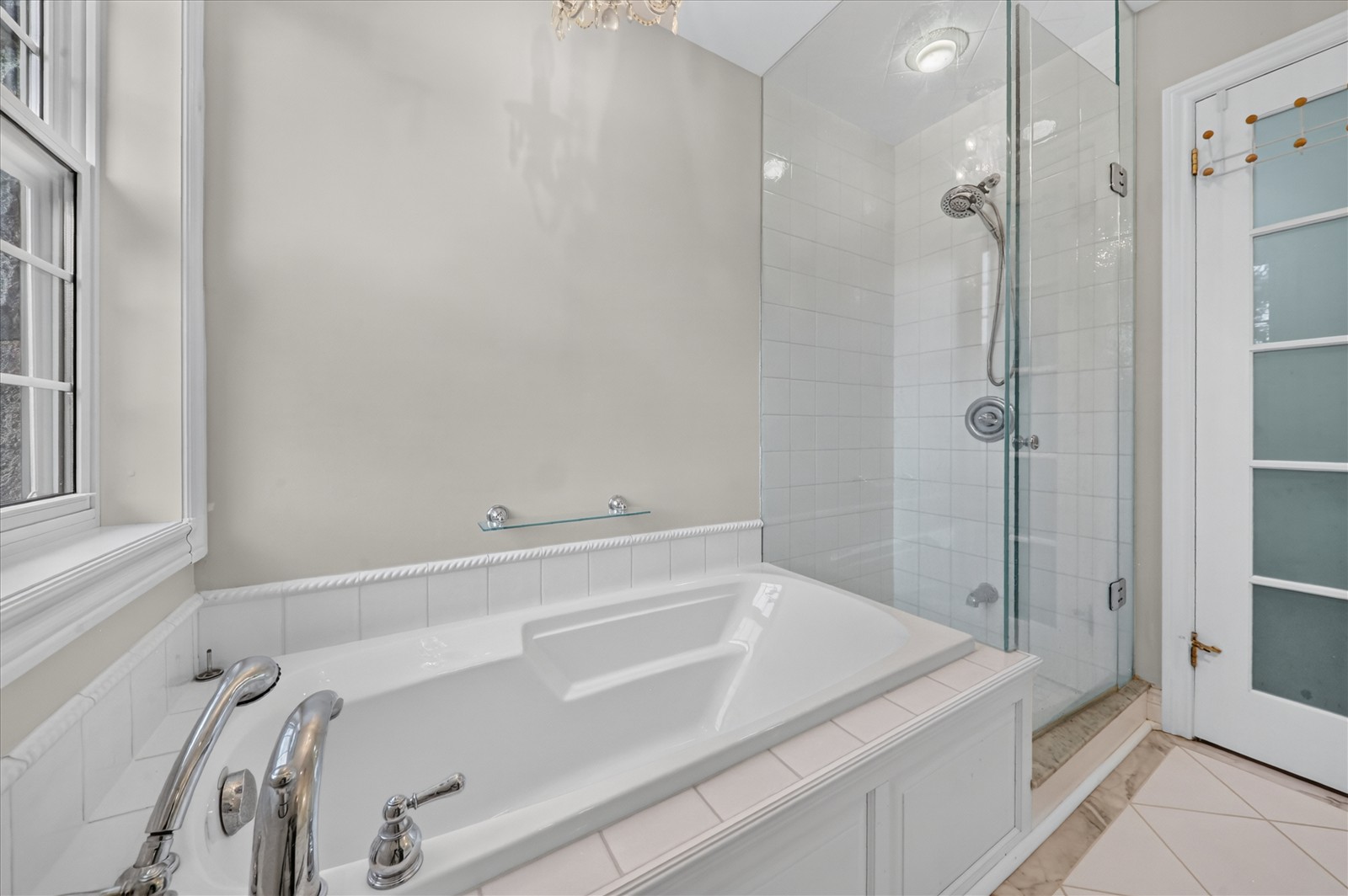 1 Island Lake Dr, Whitchurch-Stouffville, ON