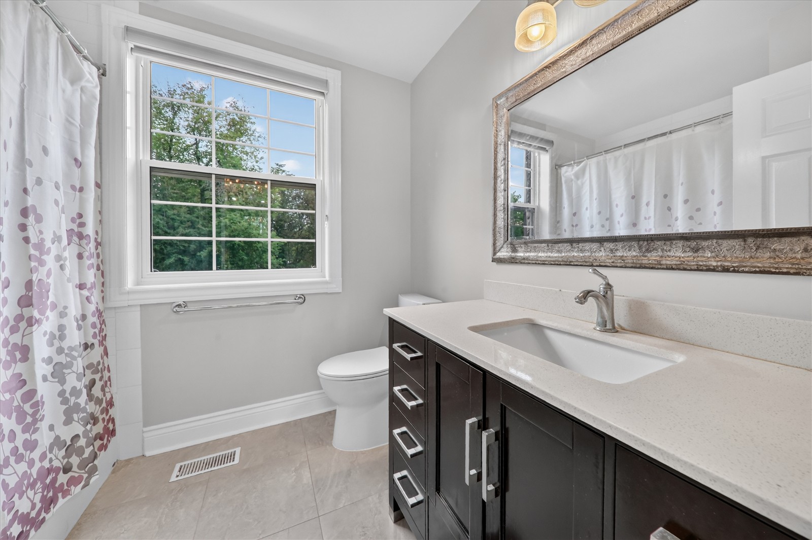 1 Island Lake Dr, Whitchurch-Stouffville, ON