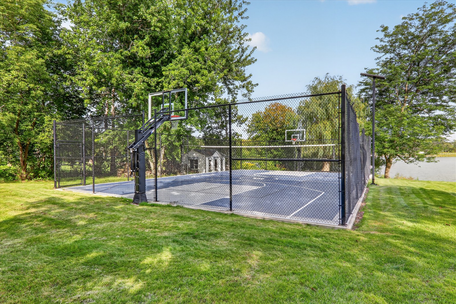 1 Island Lake Dr, Whitchurch-Stouffville, ON
