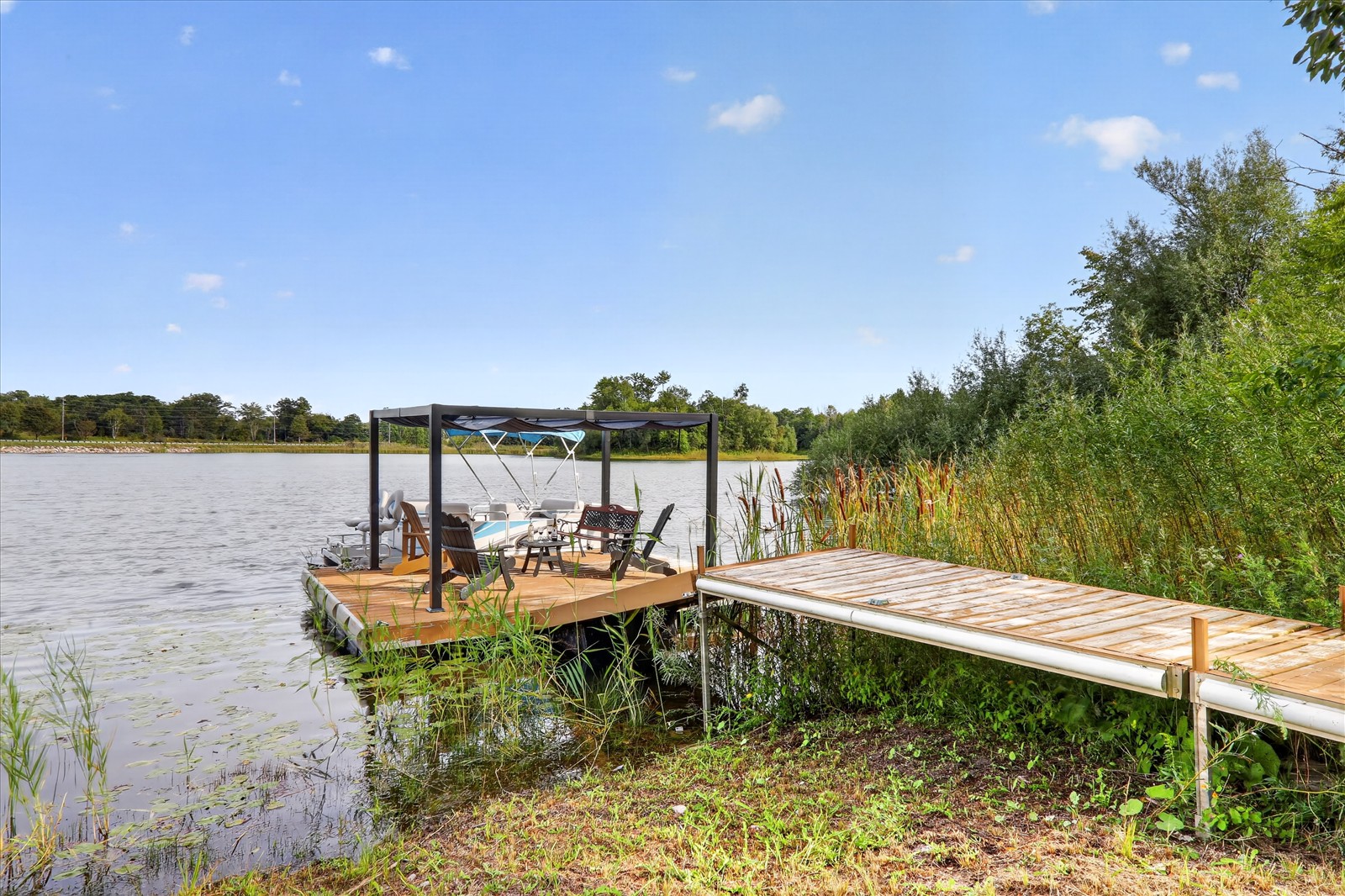 1 Island Lake Dr, Whitchurch-Stouffville, ON